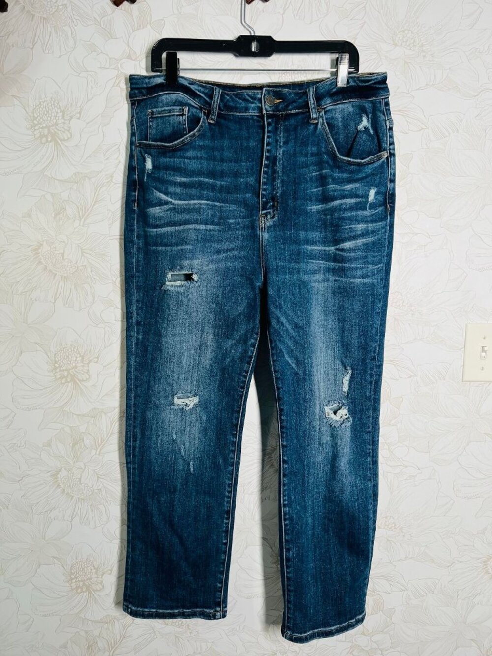 Risen Distressed High-Rise Straight-Leg Jeans Size 1XL Frayed Hem Medium Wash